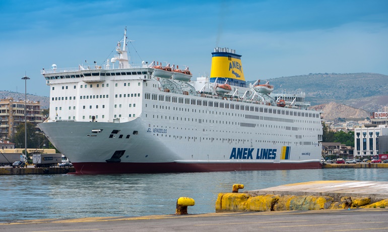 EL. VENIZELOS seen fresh from repairs and overhaul in Piraeus on 13 May © George Giannakis EL. VENIZELOS seen fresh from repairs and overhaul in Piraeus on 13 May © George Giannakis