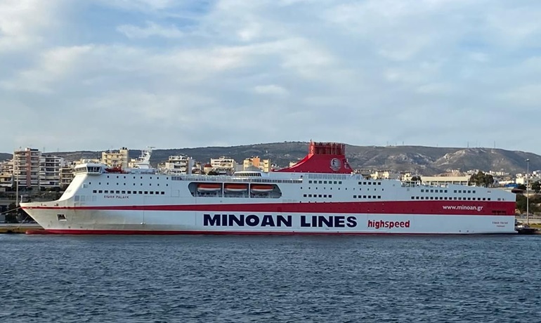 In conjuction with FESTOS PALACE's renaming to KYDON PALACE, Minoan Lines confirmed to Shippax a major vessel swap on its Piraeus-Crete routes. © George Giannakis