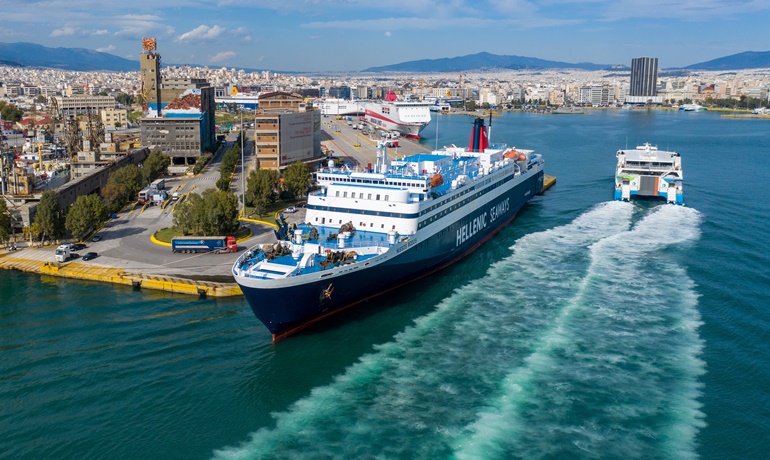 © George Giannakis © George Giannakis