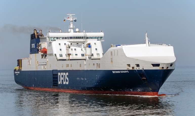As from 1 February, BRITANNIA SEAWAYS and sister ship SELANDIA SEAWAYS will offer six sailings per week between Cuxhaven and Immingham. © Christian Costa