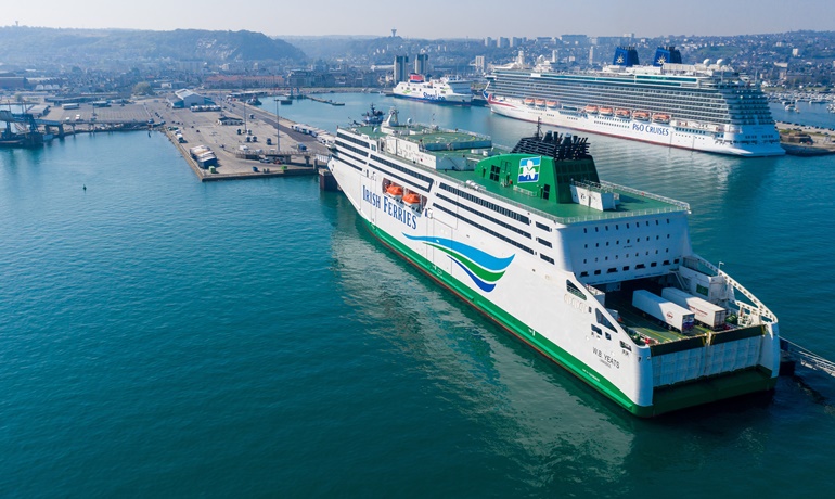 Irish Ferries' Dublin-Cherbourg service, operated by W.B. YEATS, and Stena Line's Rosslare-Cherbourg service, operated by STENA HORIZON, are regarded as critical routes by the Irish government. © George Giannakis