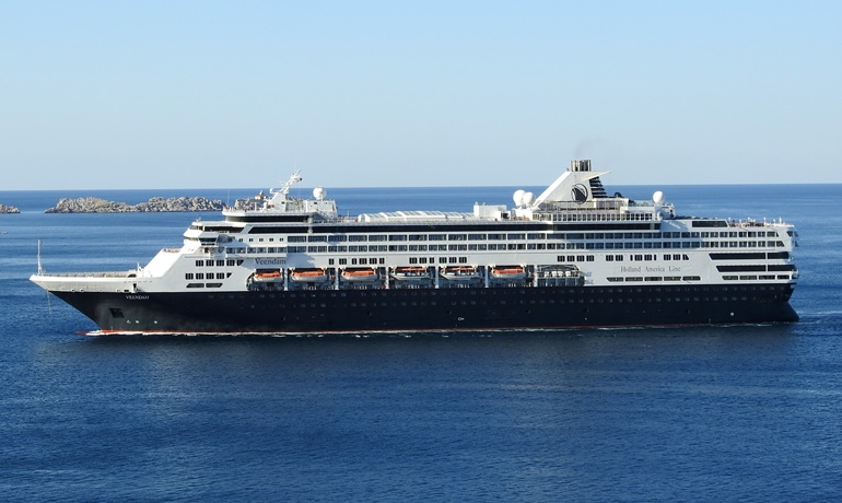 Only time will tell whether or not Iliopoulos also bought VEENDAM. © Neven Jerkovic Only time will tell whether or not Iliopoulos also bought VEENDAM. © Neven Jerkovic