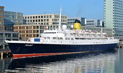 FUNCHAL will become a floating hotel/entertainment venue in London © Uwe Jakob
