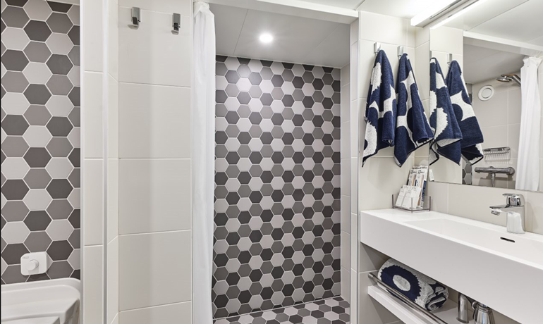 Tallink Silja Line Marimekko styled Commodore Cabin bathroom © Tõnu Tunnel / Tallink Grupp Tallink Silja Line Marimekko styled Commodore Cabin bathroom © Tõnu Tunnel / Tallink Grupp