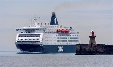 KING SEAWAYS and PRINCESS SEAWAYS will continue to serve the IJmuiden-Newcastle route until DFDS has found another solution to replace them. © Maritime Photographic