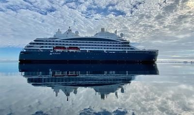 The 'ice breaker' LE COMMANDANT CHARCOT is  the first hybrid-powered polar exploration vessel powered by LNG. © Nicolas Dubreuil