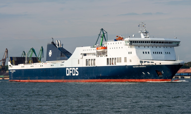 DFDS expands capacity on Rosslare-Dunkirk route with third vessel