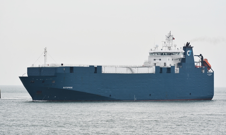 MINCHAH is the former 1997-built AUTOPRIDE © Marc Ottini MINCHAH is the former 1997-built AUTOPRIDE © Marc Ottini