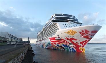 Seen at Bremerhaven where NORWEGIAN JOY was delivered earlier today (April 27) - © Christian Eckardt