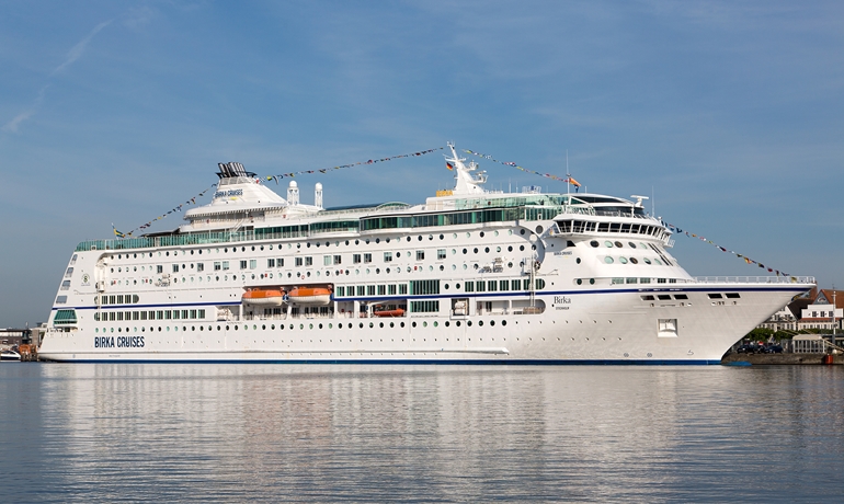 BIRKA STOCKHOLM, seen here on one of her ‘long-cruises’ in Travemünde in summer 2017, has been laid-up in Mariehamn since 16 March 2020. As it now seems, she will not return to service anymore. Photo: Marko Stampehl