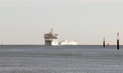 GUILLAUME DE NORMANDIE + NORMANDIE © Frank Lose GUILLAUME DE NORMANDIE + NORMANDIE © Frank Lose