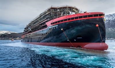 On Saturday 17 February, Hurtigruten’s ROALD AMUNDSEN was launched at Kleven Shipyard in Ulsteinvik, Norway. © Oclin/Hurtigruten