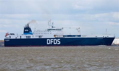 ARK GERMANIA is one of seven DFDS ro-ro freighters that can be made available for military purposes. © Frank Lose
