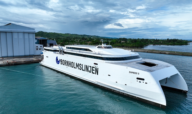 EXPRESS 5 © Austal EXPRESS 5 © Austal