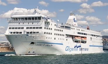 The 2004-built TASSILI II is a sister of EL DJAZAIR II, Algérie Ferries' latest addition. The 2004-built TASSILI II is a sister of EL DJAZAIR II, Algérie Ferries' latest addition.