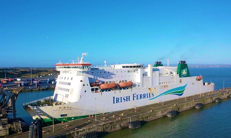 With its double-deck drive-through configuration, the 1997-built ISLE OF INISHMORE is suited for Dover-Calais service. © Rosslare Europort