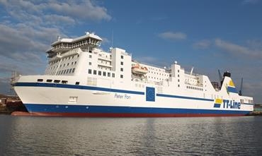 PETER PAN was sent to Bremerhaven before Christmas and also spent Easter there © Christian Eckardt