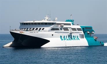 PINAR DEL RIO had to be evacuated after hitting the breakwater in Denia © Frank Lose PINAR DEL RIO had to be evacuated after hitting the breakwater in Denia © Frank Lose