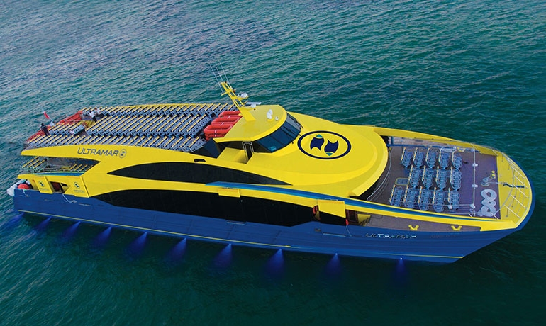 Ultramar катамаран