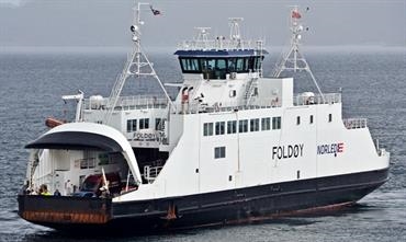 Ferry services in the Finnøy archipelago are operated by the 1999-built sisters FOLDØY and SJERNARØY © Uwe Jakob