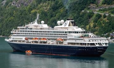 The 1988-built PRINSENDAM has been sold to Phoenix Reisen © Christian Costa