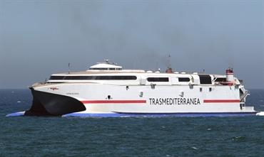 Armas Trasmediterránea didn't wait for the re-introduction of VILLA DE AGAETE, the former ALBORAN, to double its fast ferry frequency between Gran Canaria and Tenerife.© Frank Heine Armas Trasmediterránea didn't wait for the re-introduction of VILLA DE AGAETE, the former ALBORAN, to double its fast ferry frequency between Gran Canaria and Tenerife.© Frank Heine