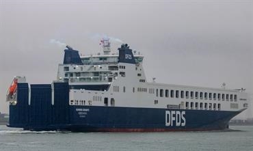 HUMBRIA SEAWAYS sailing up the New Waterway to Vlaardingen on 2 February. © Marco Schoone