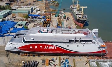 A.P.T. JAMES was put into the water on 22 May. © Austal Vietnam A.P.T. JAMES was put into the water on 22 May. © Austal Vietnam