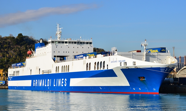 EUROCARGO CAGLIARI joins two of its sister ships on the route © Marc Ottini