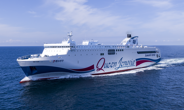 QUEEN JENUVIA © Hyundai Mipo Dockyard QUEEN JENUVIA © Hyundai Mipo Dockyard