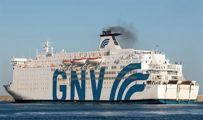 GNV CRISTAL © Frank Lose