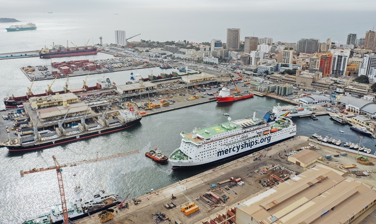 GLOBAL MERCY in Dakar © Mercy Ships GLOBAL MERCY in Dakar © Mercy Ships