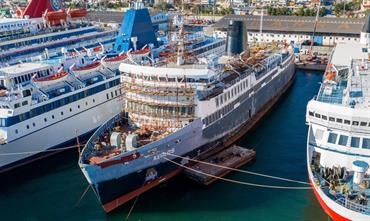 Med Lines' (ex- Portucalence) AEOLOS photographed yesterday, 1 April. Still some work to be done. © George Giannakis Med Lines' (ex- Portucalence) AEOLOS photographed yesterday, 1 April. Still some work to be done. © George Giannakis