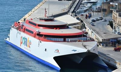 PONIENTE JET here as HSC ARTEMIS for Ponte Ferries © Marc Ottini