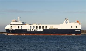 SEATRUCK POWER is one of four ships operating Seatruck Ferries' Liverpool-Dublin route © Peter Therkildsen SEATRUCK POWER is one of four ships operating Seatruck Ferries' Liverpool-Dublin route © Peter Therkildsen