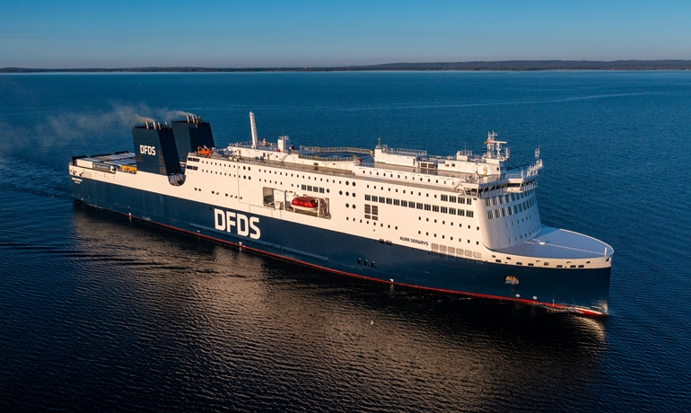 AURA SEAWAYS © George Giannakis AURA SEAWAYS © George Giannakis
