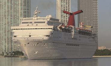 CARNIVAL IMAGINATION is the third Fantasy Class Fun Ship to be beached. © Shippax archive