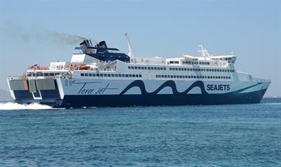 TERA JET was one of several ferries involved in the rescue operation © Philippe Holthof