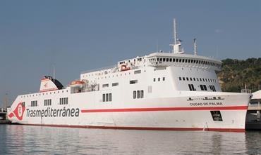 Trasmediterránea’s public service contract linking the Spanish mainland with the Canaries has been extended for a further two years. © Frank Heine Trasmediterránea’s public service contract linking the Spanish mainland with the Canaries has been extended for a further two years. © Frank Heine
