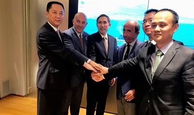 The contract was signed in Naples on 26 April © Grimaldi Group