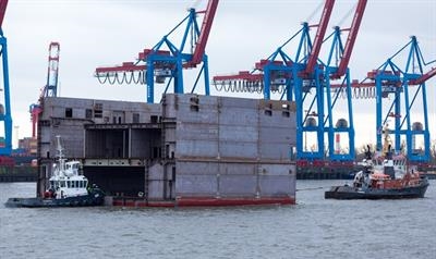 PETER PAN's new section under tow from Hamburg to Bremerhaven © Marko Stampehl