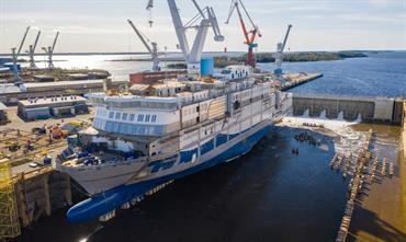 AURORA BOTNIA touching the water for the first time on 11 September. © RMC AURORA BOTNIA touching the water for the first time on 11 September. © RMC