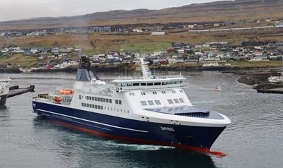 SMYRIL arriving at Torshaven © Søren Lund Hviid