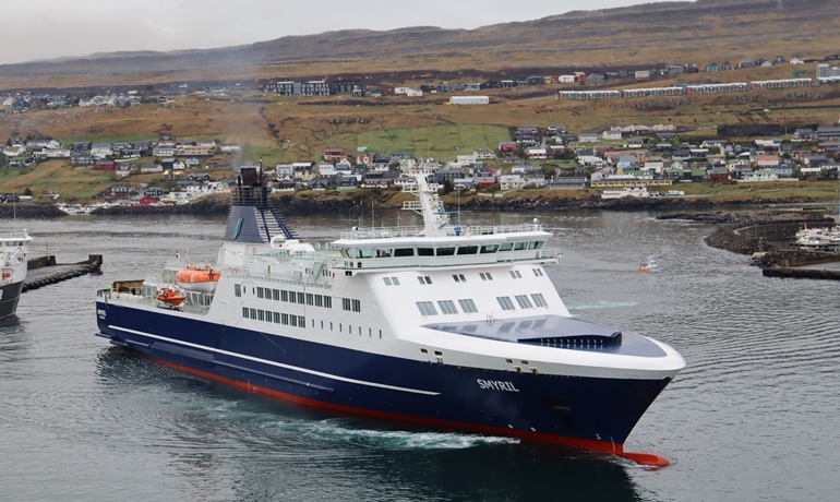 SMYRIL arriving at Torshaven © Søren Lund Hviid SMYRIL arriving at Torshaven © Søren Lund Hviid