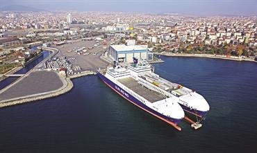 Already four years ago, DFDS tried to acquire U.N. Ro-Ro © U.N. Ro-Ro Already four years ago, DFDS tried to acquire U.N. Ro-Ro © U.N. Ro-Ro