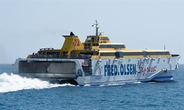 BENCHIJIGUA EXPRESS © Frank Lose BENCHIJIGUA EXPRESS © Frank Lose