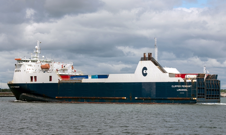 CLIPPER PENNANT © Frank Lose CLIPPER PENNANT © Frank Lose