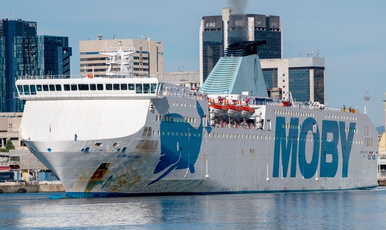 MOBY ALE DUE © Frank Lose MOBY ALE DUE © Frank Lose