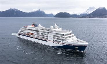 VARD has delivered the third and last five-star expedition cruise ship to Hapag-Lloyd Cruises. © VARD