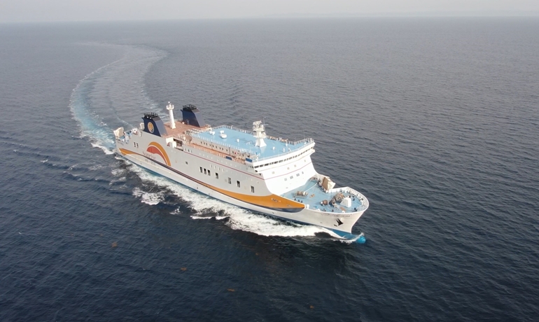 SUNRISE JEJU in H Ferry livery © H Ferry SUNRISE JEJU in H Ferry livery © H Ferry